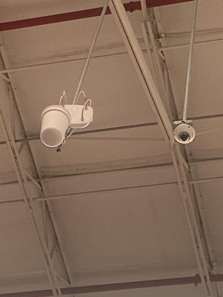 Cámaras y sensores en sitio